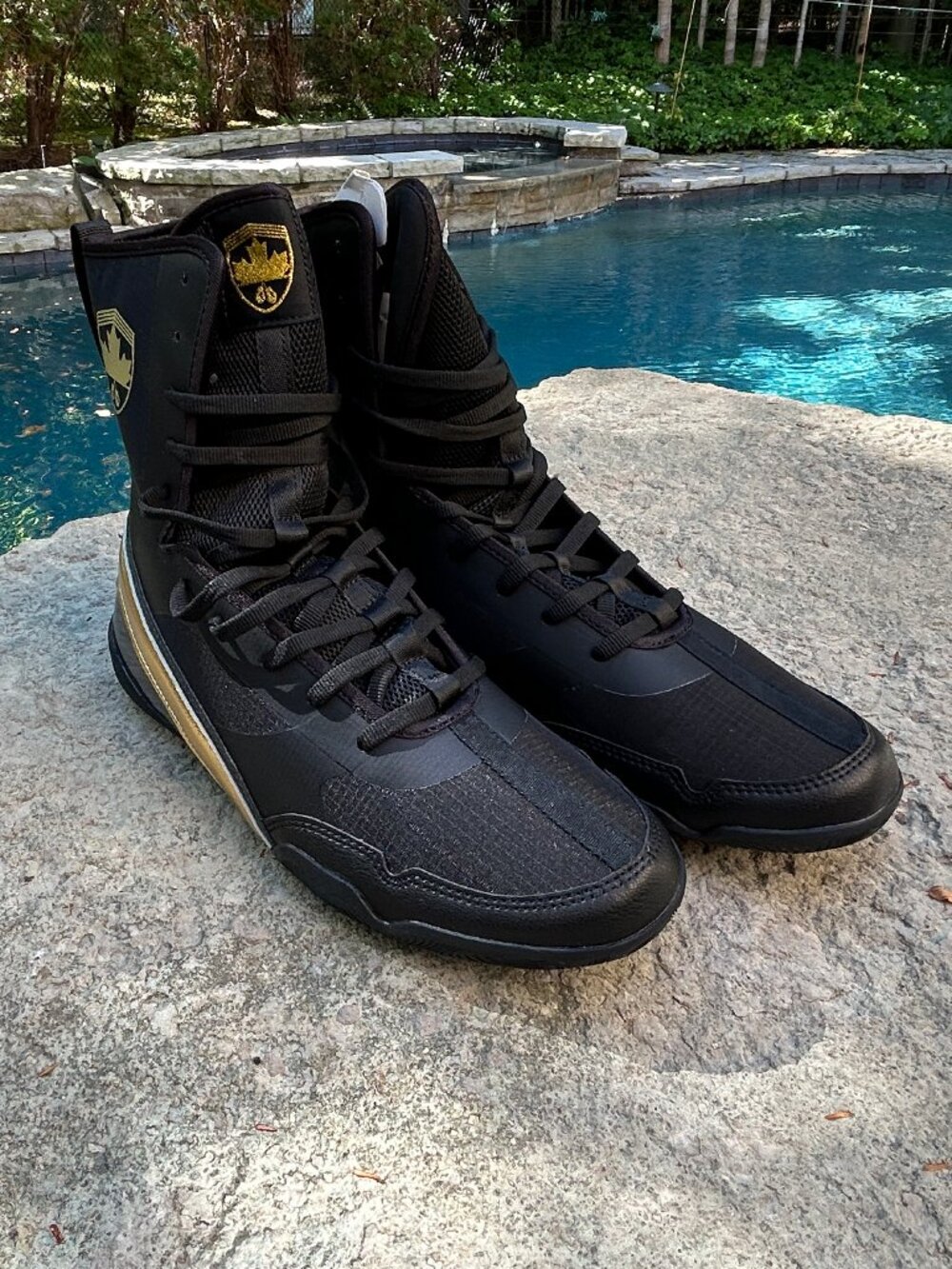 Canadian Hook Tyrant Boxing Shoes – Men’s Size 9